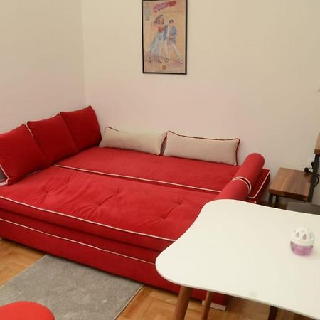 Apartman Djura Belgrado Exterior foto